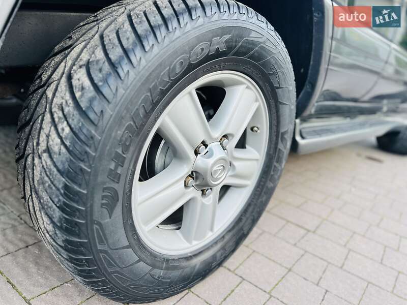 Позашляховик / Кросовер Lexus LX 2004 в Хмельницькому