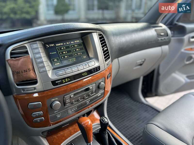 Позашляховик / Кросовер Lexus LX 2004 в Хмельницькому