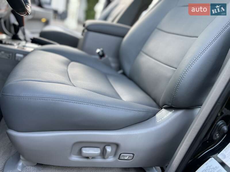 Позашляховик / Кросовер Lexus LX 2004 в Хмельницькому