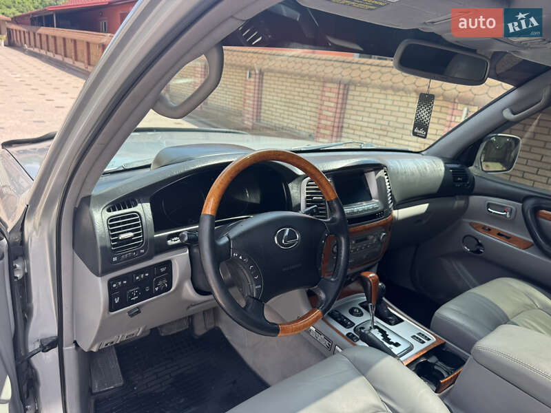 Внедорожник / Кроссовер Lexus LX 2006 в Тячеве