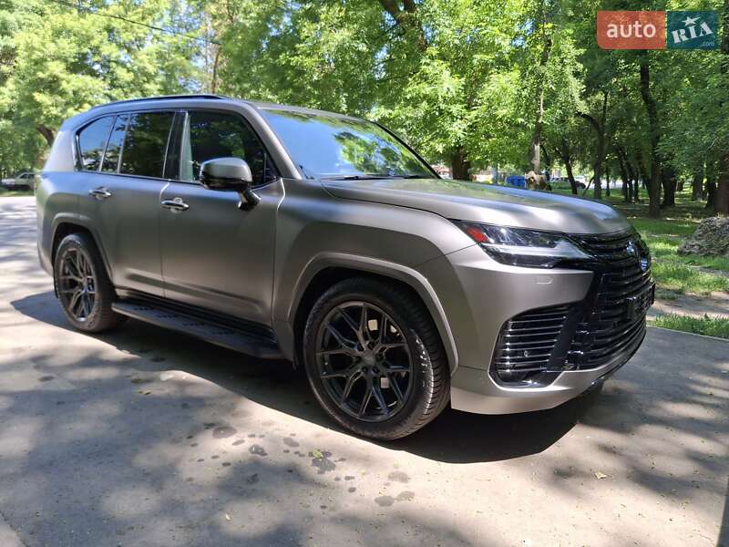 Позашляховик / Кросовер Lexus LX 2023 в 