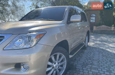 Внедорожник / Кроссовер Lexus LX 2008 в 