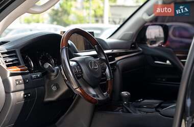 Внедорожник / Кроссовер Lexus LX 2017 в 