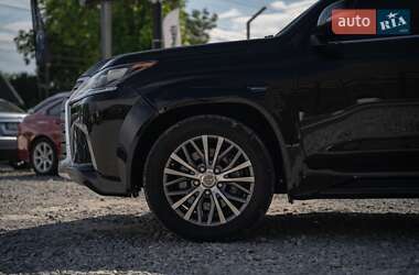 Внедорожник / Кроссовер Lexus LX 2017 в 