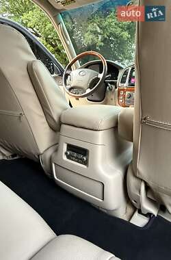 Позашляховик / Кросовер Lexus LX 2004 в 