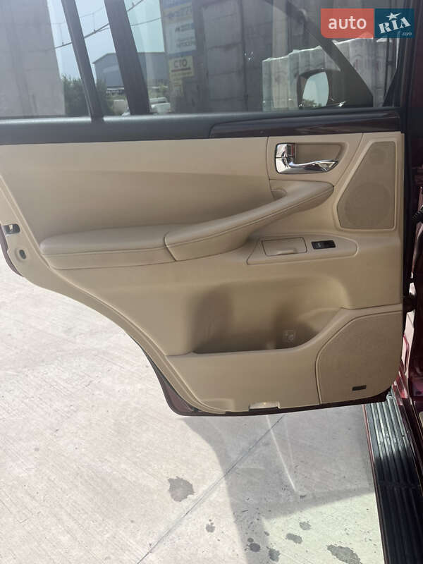 Позашляховик / Кросовер Lexus LX 2011 в Львові