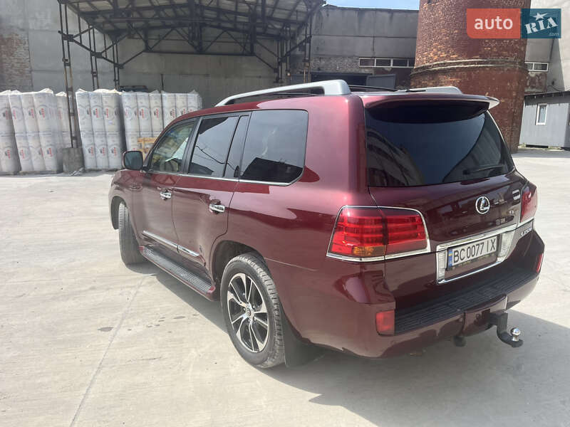 Позашляховик / Кросовер Lexus LX 2011 в Львові