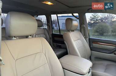 Внедорожник / Кроссовер Lexus LX 2003 в 