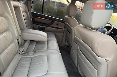 Внедорожник / Кроссовер Lexus LX 2003 в 