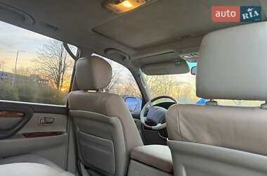 Внедорожник / Кроссовер Lexus LX 2003 в 