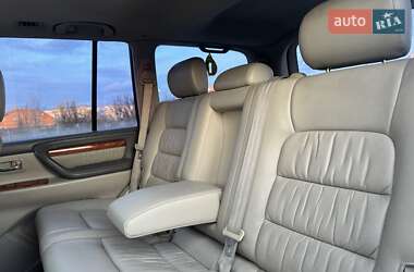 Внедорожник / Кроссовер Lexus LX 2003 в 