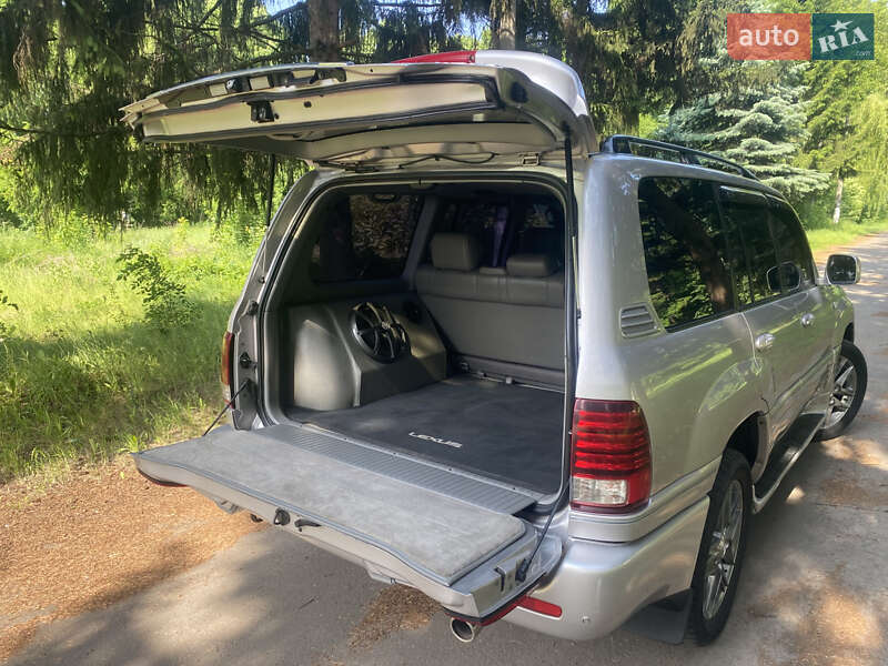 Внедорожник / Кроссовер Lexus LX 2003 в Христиновке