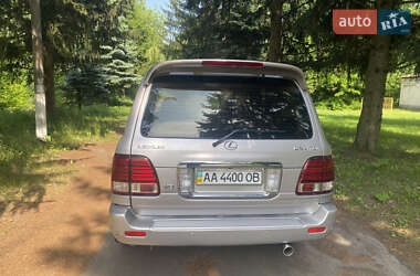 Внедорожник / Кроссовер Lexus LX 2003 в 