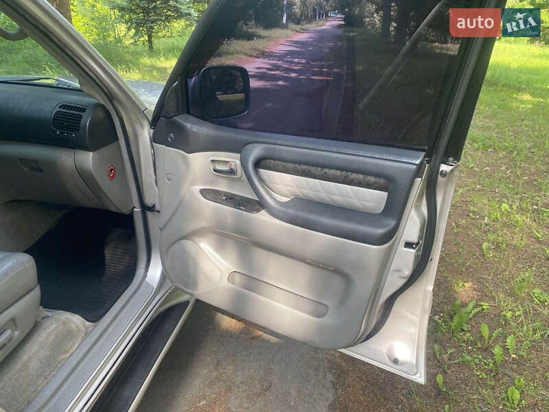 Внедорожник / Кроссовер Lexus LX 2003 в Христиновке