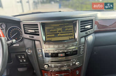 Внедорожник / Кроссовер Lexus LX 2011 в 