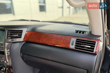 Внедорожник / Кроссовер Lexus LX 2011 в 