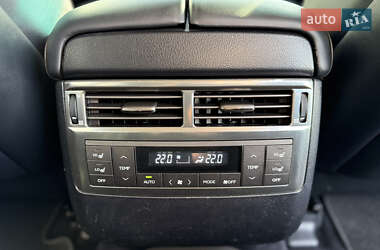 Внедорожник / Кроссовер Lexus LX 2011 в 