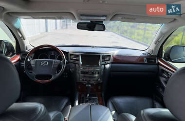 Внедорожник / Кроссовер Lexus LX 2011 в 