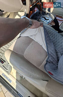 Позашляховик / Кросовер Lexus LX 2007 в 
