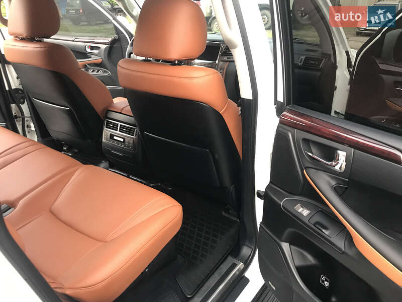 Позашляховик / Кросовер Lexus LX 2011 в Калинівці