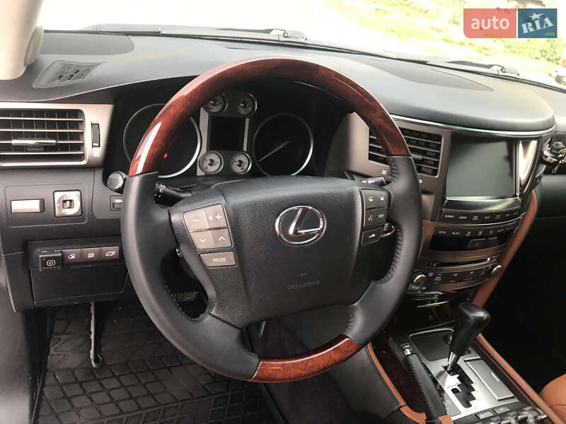Позашляховик / Кросовер Lexus LX 2011 в Калинівці