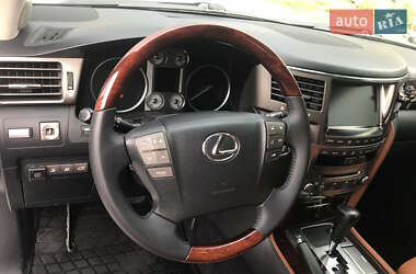 Позашляховик / Кросовер Lexus LX 2011 в 