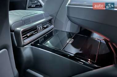 Внедорожник / Кроссовер Lexus LX 2023 в 