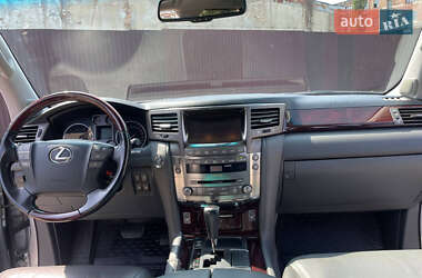 Внедорожник / Кроссовер Lexus LX 2010 в 