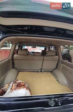Позашляховик / Кросовер Lexus LX 2006 в 