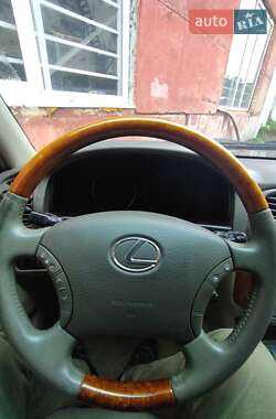 Позашляховик / Кросовер Lexus LX 2006 в 