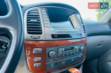 Внедорожник / Кроссовер Lexus LX 2006 в 