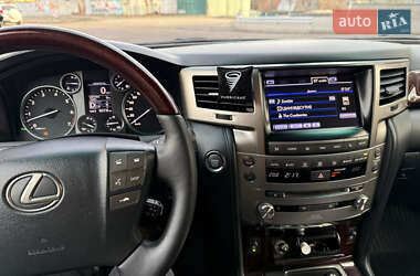 Внедорожник / Кроссовер Lexus LX 2013 в 