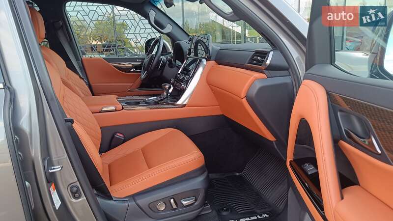 Внедорожник / Кроссовер Lexus LX 2021 в Киеве