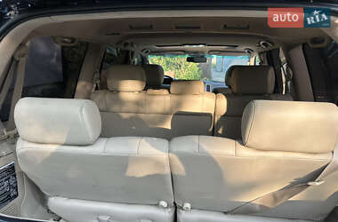 Внедорожник / Кроссовер Lexus LX 2006 в 
