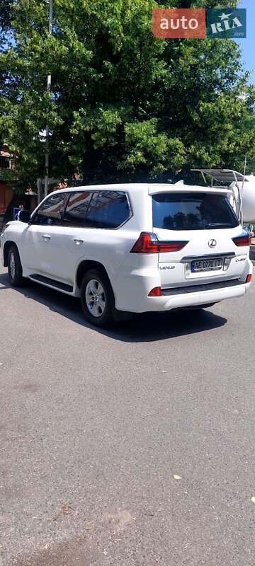 Внедорожник / Кроссовер Lexus LX 2017 в Днепре фото 3 Внедорожник / Кроссовер Lexus LX 2017 в Днепре