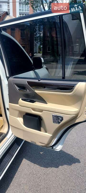 Внедорожник / Кроссовер Lexus LX 2017 в Днепре фото 10 Внедорожник / Кроссовер Lexus LX 2017 в Днепре