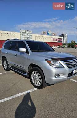 Внедорожник / Кроссовер Lexus LX 2008 в 