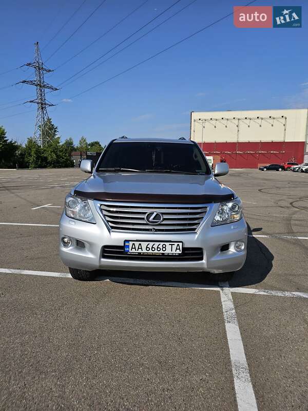 Позашляховик / Кросовер Lexus LX 2008 в Києві
