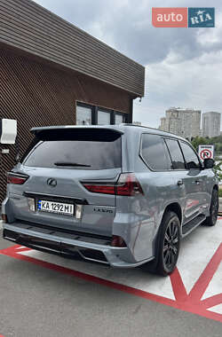 Внедорожник / Кроссовер Lexus LX 2017 в 