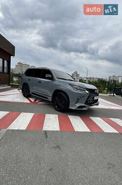 Внедорожник / Кроссовер Lexus LX 2017 в 