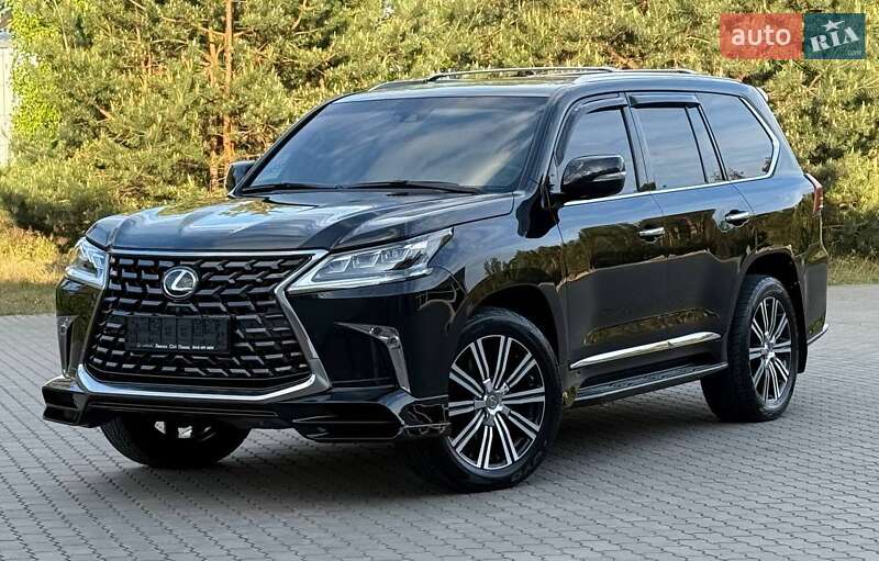 Позашляховик / Кросовер Lexus LX 2016 в Рівному