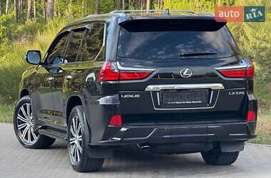 Позашляховик / Кросовер Lexus LX 2016 в 