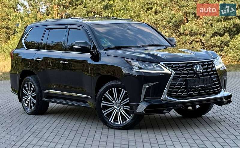 Позашляховик / Кросовер Lexus LX 2016 в Рівному