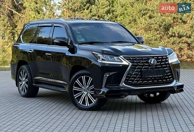 Позашляховик / Кросовер Lexus LX 2016 в Рівному