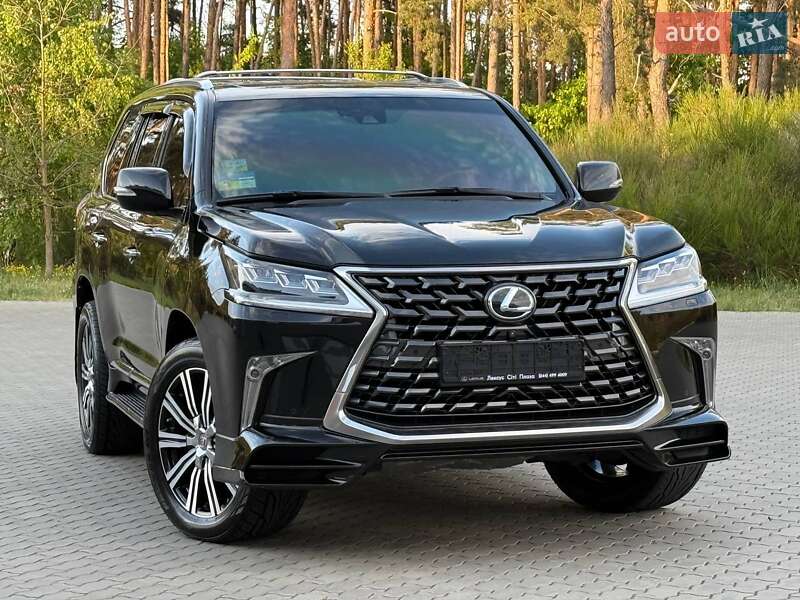 Позашляховик / Кросовер Lexus LX 2016 в Рівному