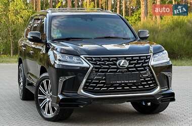 Позашляховик / Кросовер Lexus LX 2016 в 