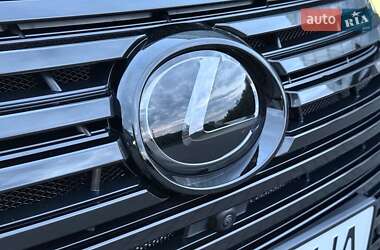 Внедорожник / Кроссовер Lexus LX 2023 в 