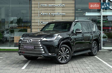 Позашляховик / Кросовер Lexus LX 2024 в 