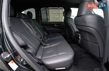 Позашляховик / Кросовер Lexus LX 2024 в 