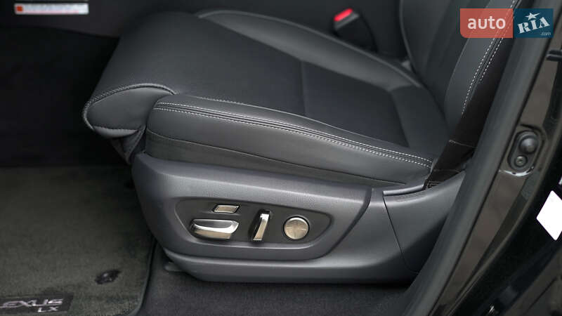 Внедорожник / Кроссовер Lexus LX 2024 в Львове